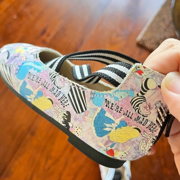 Spellbound Soles Kids Alice in Wonderland Flat Shoes- Size 6 - Picture 7 of 7